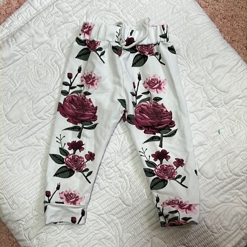 Leggings and hoodie set